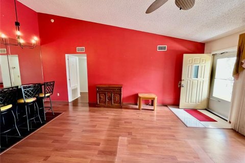 Condo in Clearwater, Florida, 2 bedrooms № 2199969 - photo 5