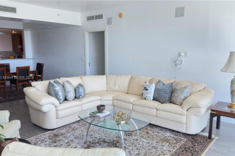 Купить кондоминиум в Майами, Флорида 3 спальни, 245.26м2, № 1862497 - фото 4