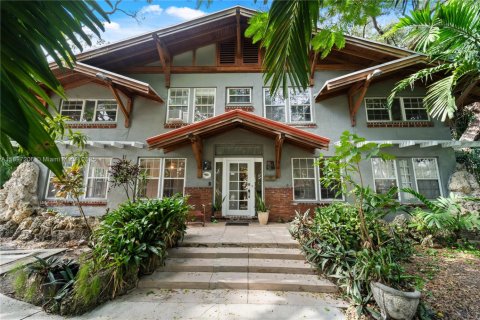 Casa en venta en Miami, Florida, 5 dormitorios, 274.8 m2 № 1969182 - foto 21