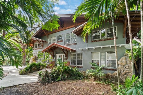 Casa en venta en Miami, Florida, 5 dormitorios, 274.8 m2 № 1969182 - foto 14