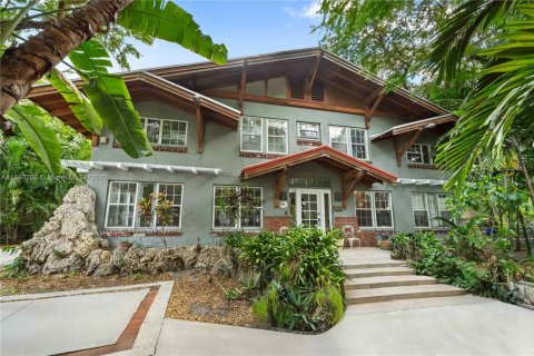 Casa en venta en Miami, Florida, 5 dormitorios, 274.8 m2 № 1969182 - foto 16