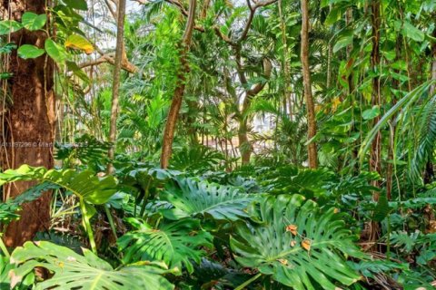 Casa en venta en Miami, Florida, 5 dormitorios, 274.8 m2 № 1969182 - foto 20