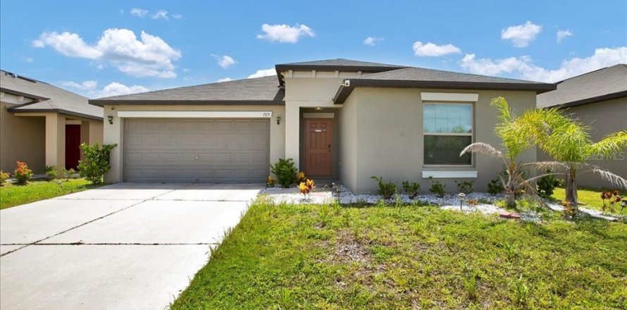 Villa ou maison à Ruskin, Floride 4 chambres, 179.77 m2 № 1837939