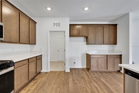 Villa ou maison à vendre à Green Cove Springs, Floride: 4 chambres, 215.25 m2 № 2400163 - photo 4