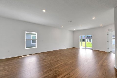 Villa ou maison à vendre à Green Cove Springs, Floride: 4 chambres, 215.25 m2 № 2400163 - photo 3