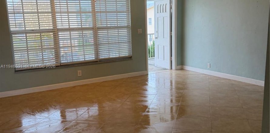 Condo in Pompano Beach, Florida, 2 bedrooms  № 2002825