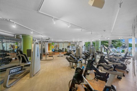 Condo in Plantation, Florida, 3 bedrooms № 2146816 - photo 15