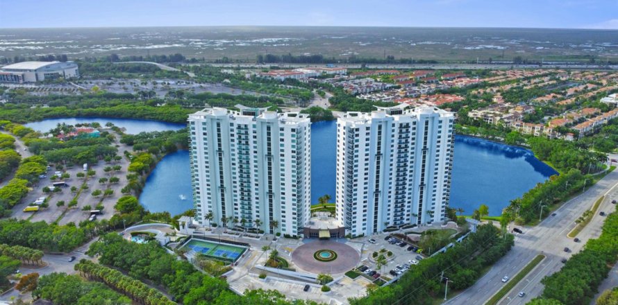Condo in Plantation, Florida, 3 bedrooms № 2146816