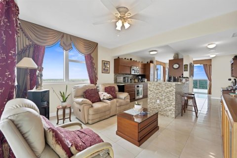 Condo in Plantation, Florida, 3 bedrooms № 2146816 - photo 23