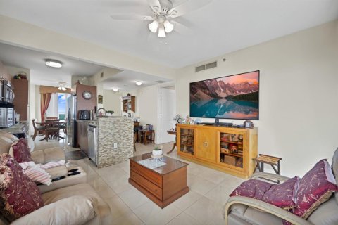 Condo in Plantation, Florida, 3 bedrooms № 2146816 - photo 26