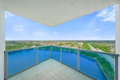 Condo in Plantation, Florida, 3 bedrooms № 2146816 - photo 21