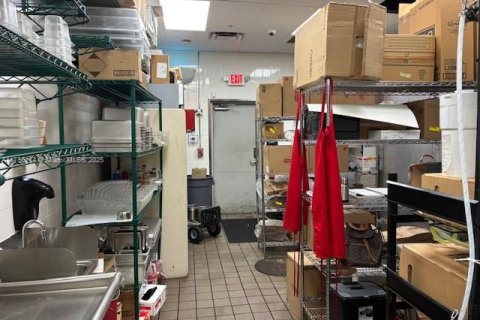 Propiedad comercial en venta en North Miami Beach, Florida № 1936319 - foto 19