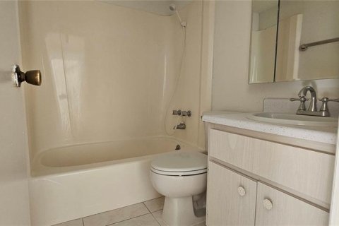 Condominio en venta en Port Charlotte, Florida, 2 dormitorios, 85.38 m2 № 1837742 - foto 4