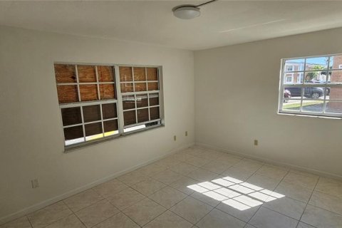 Condominio en venta en Port Charlotte, Florida, 2 dormitorios, 85.38 m2 № 1837742 - foto 7