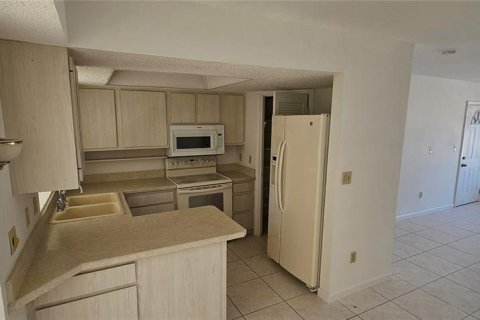 Condominio en venta en Port Charlotte, Florida, 2 dormitorios, 85.38 m2 № 1837742 - foto 2