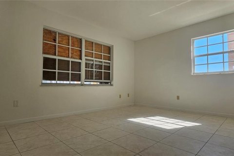 Condominio en venta en Port Charlotte, Florida, 2 dormitorios, 85.38 m2 № 1837742 - foto 6