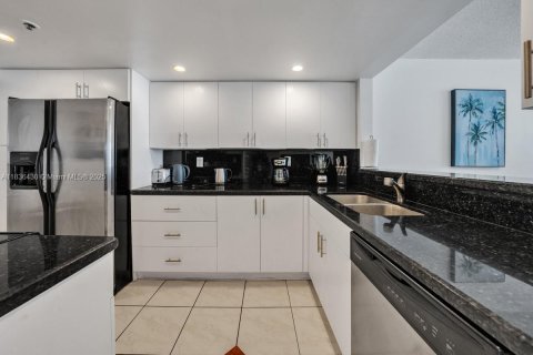 Condominio en venta en Miami, Florida, 1 dormitorio, 97.36 m2 № 1822071 - foto 6