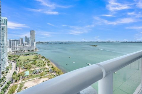 Condominio en venta en Miami, Florida, 1 dormitorio, 97.36 m2 № 1822071 - foto 17