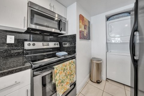 Condominio en venta en Miami, Florida, 1 dormitorio, 97.36 m2 № 1822071 - foto 7