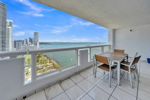 Condominio en venta en Miami, Florida, 1 dormitorio, 97.36 m2 № 1822071 - foto 5