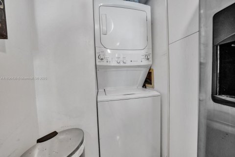 Condominio en venta en Miami, Florida, 1 dormitorio, 97.36 m2 № 1822071 - foto 24