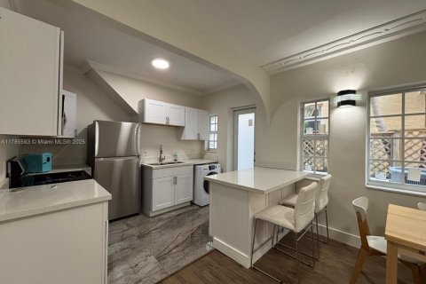 Copropriété à louer à Miami Beach, Floride: 1 chambre, 55.74 m2 № 1700588 - photo 6