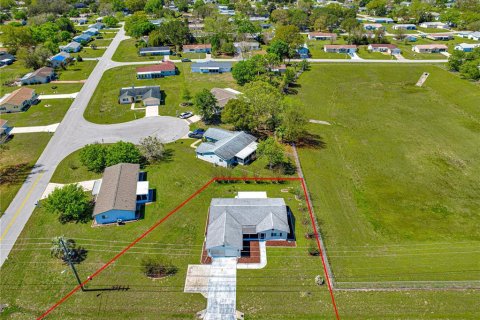 Casa en venta en Ocala, Florida, 3 dormitorios, 141.77 m2 № 1577312 - foto 2