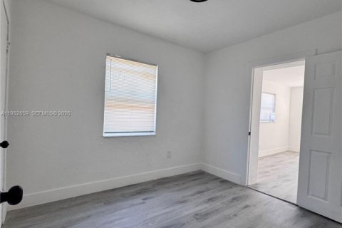 Купить виллу или дом в Опа-Локка, Флорида 4 спальни, 146.32м2, № 1991895 - фото 11