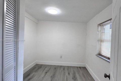 Купить виллу или дом в Опа-Локка, Флорида 4 спальни, 146.32м2, № 1991895 - фото 8