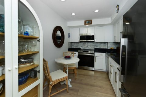 Copropriété à vendre à Palm Beach, Floride: 1 chambre, 93.65 m2 № 2078203 - photo 14
