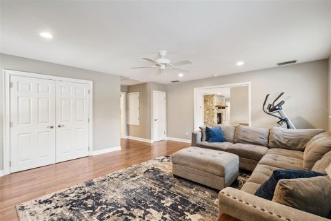 Casa en venta en Orlando, Florida, 3 dormitorios, 189.06 m2 № 2385571 - foto 10
