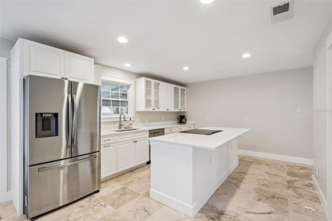 Casa en venta en Orlando, Florida, 3 dormitorios, 189.06 m2 № 2385571 - foto 3