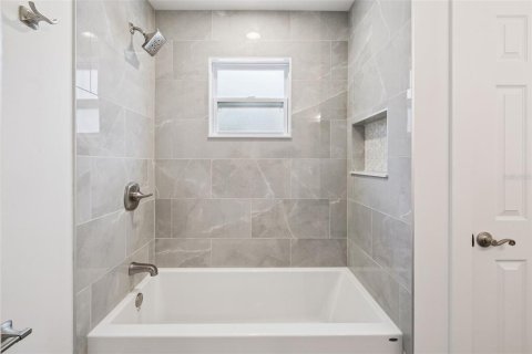 Casa en venta en Orlando, Florida, 3 dormitorios, 189.06 m2 № 2385571 - foto 24