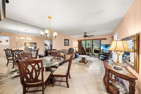 Condominio en venta en Pembroke Pines, Florida, 2 dormitorios, 85.47 m2 № 1952601 - foto 6