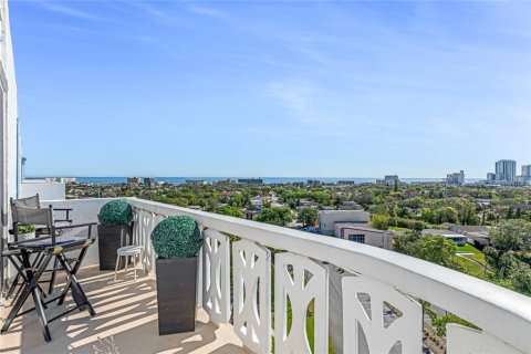 Condominio en venta en Daytona Beach, Florida, 3 dormitorios, 223.71 m2 № 1608116 - foto 8