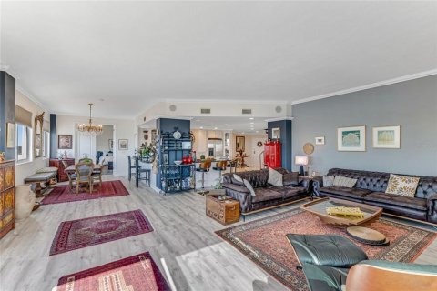 Condominio en venta en Daytona Beach, Florida, 3 dormitorios, 223.71 m2 № 1608116 - foto 11