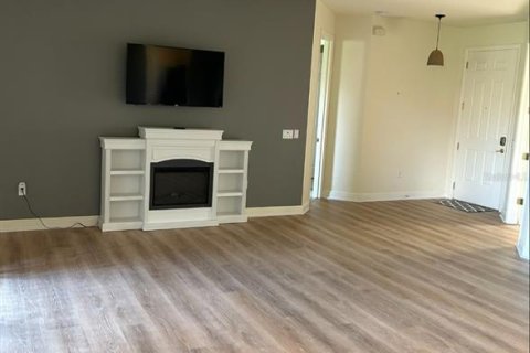 Casa en venta en Kissimmee, Florida, 2 dormitorios, 143.81 m2 № 1801462 - foto 2