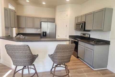 Casa en venta en Kissimmee, Florida, 2 dormitorios, 143.81 m2 № 1801462 - foto 5