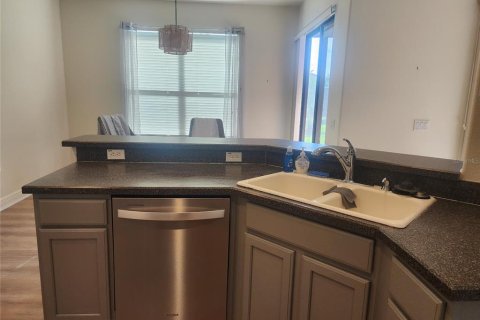 Casa en venta en Kissimmee, Florida, 2 dormitorios, 143.81 m2 № 1801462 - foto 12