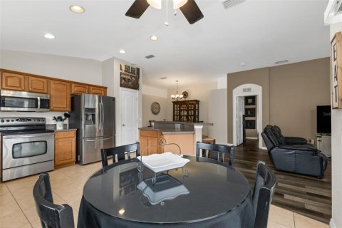 House in North Port, Florida 3 bedrooms, 157.56 sq.m. № 2347619 - photo 17