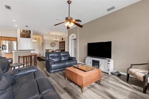 House in North Port, Florida 3 bedrooms, 157.56 sq.m. № 2347619 - photo 24