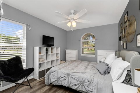 House in North Port, Florida 3 bedrooms, 157.56 sq.m. № 2347619 - photo 30