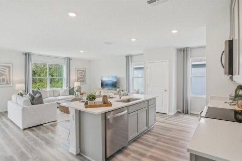 Villa ou maison à vendre à Zephyrhills, Floride: 4 chambres, 214.14 m2 № 1813755 - photo 11