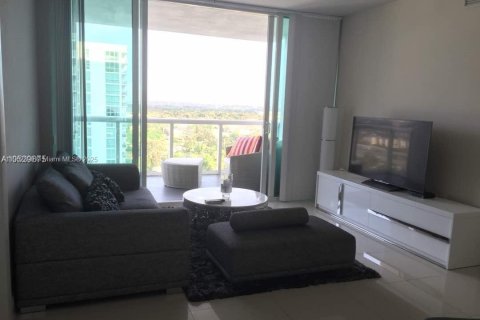 Condo in Miami, Florida, 2 bedrooms  № 1953762 - photo 7