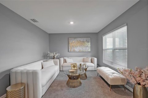 House in Tampa, Florida 5 bedrooms, 248.42 sq.m. № 1803788 - photo 7