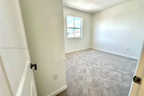 Casa en alquiler en Homestead, Florida, 4 dormitorios № 2006269 - foto 15