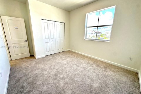 Casa en alquiler en Homestead, Florida, 4 dormitorios № 2006269 - foto 13