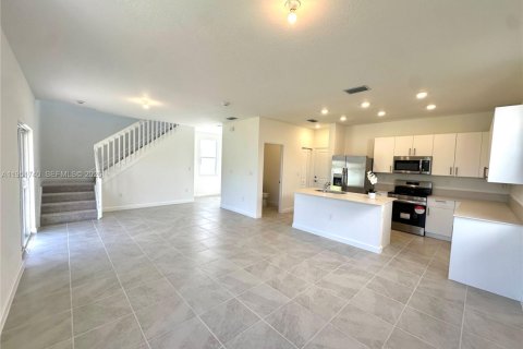 Casa en alquiler en Homestead, Florida, 4 dormitorios № 2006269 - foto 10