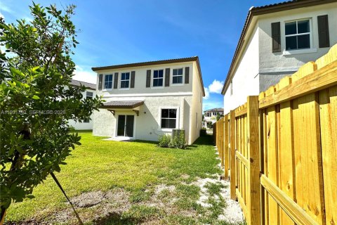 Casa en alquiler en Homestead, Florida, 4 dormitorios № 2006269 - foto 5