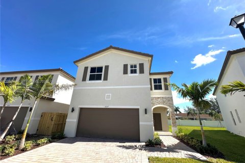 Casa en alquiler en Homestead, Florida, 4 dormitorios № 2006269 - foto 1